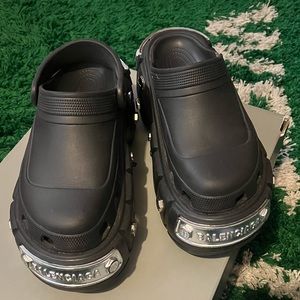 VERY RARE 🔥 Balenciaga Crocs one missing strap still fire tho🔥🔥‼️‼️